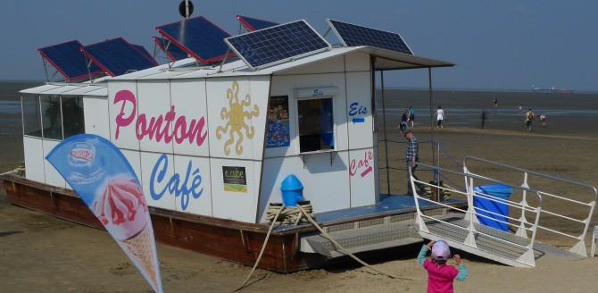 16.05.2014: Cuxhavener Ponton Cafe erhält Inselanlage von e.cube systems